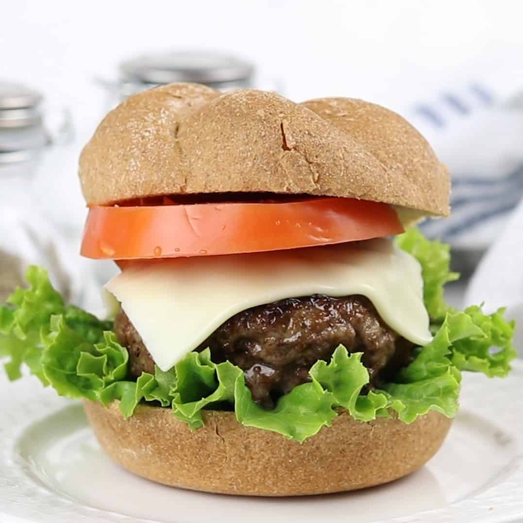 People Love This Delicious Recipe For Ground Venison Burgers